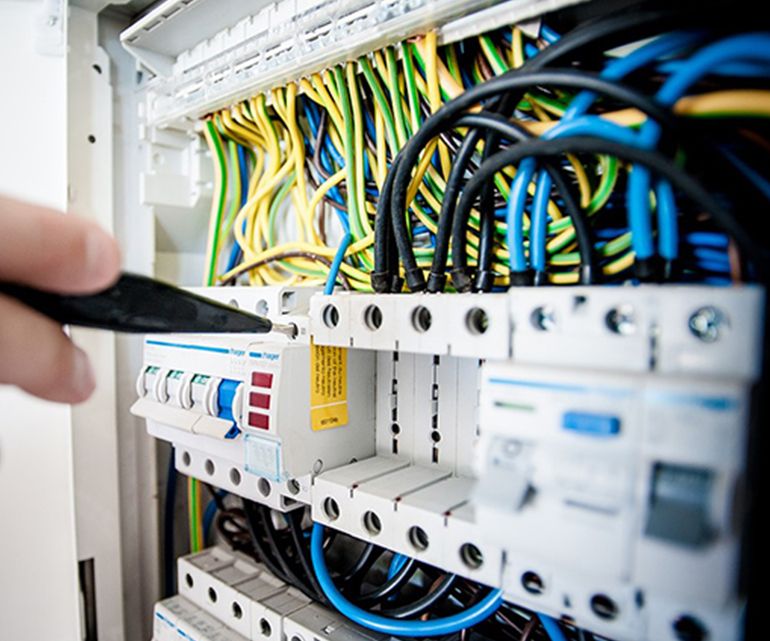 Home - 1 - Elettrotek impianti_elettrici